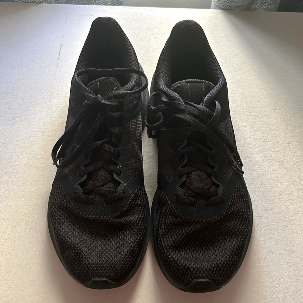 Women’s Nike shoes